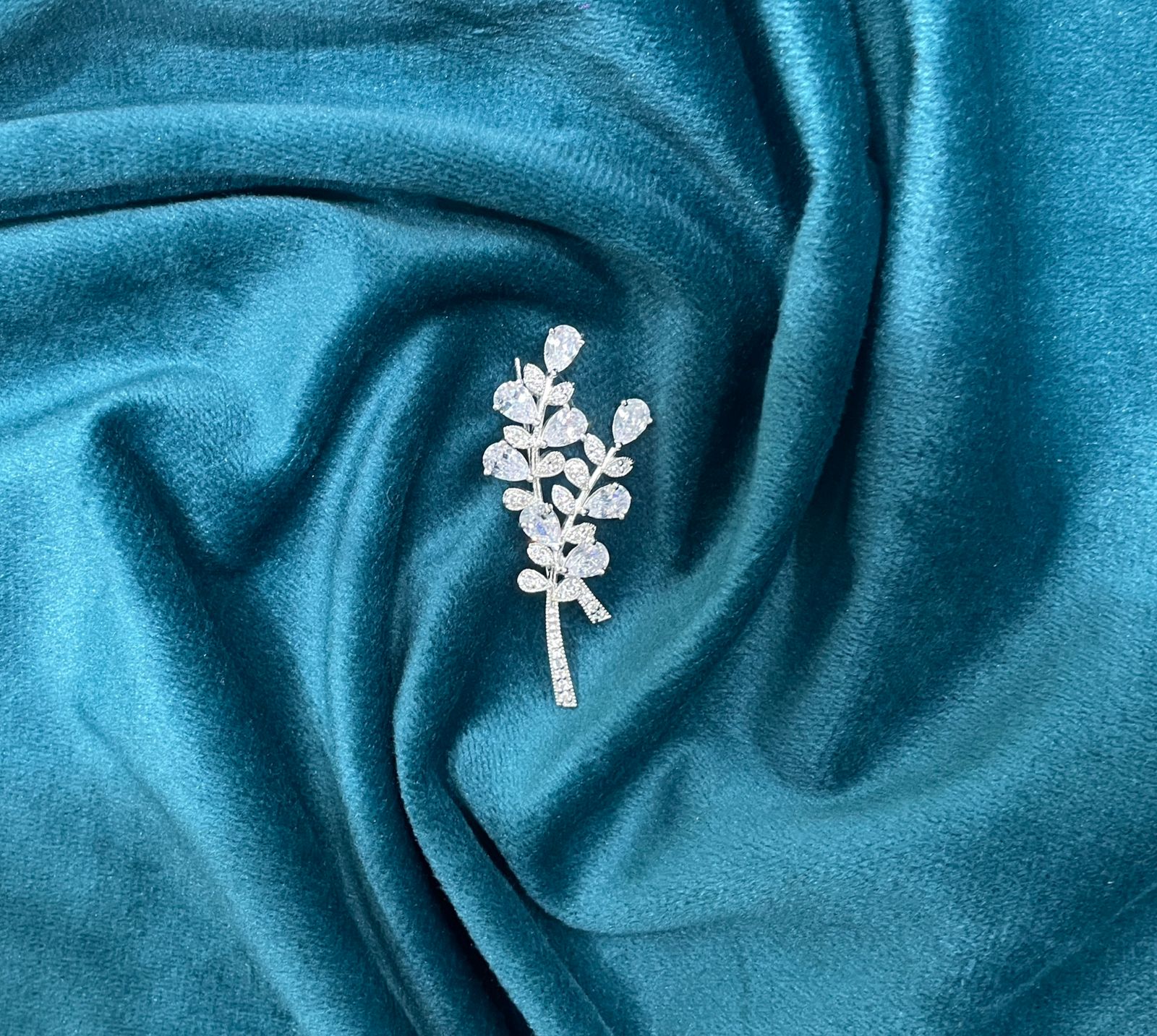 Simple And Leaf Designer Brooch